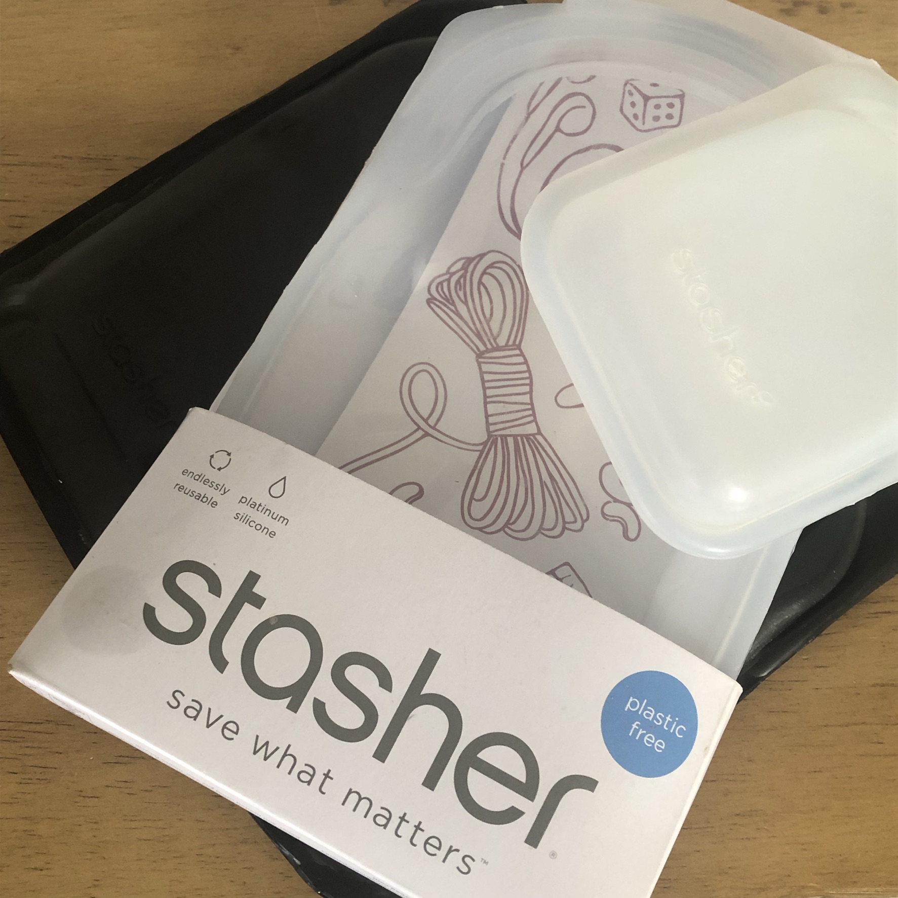 replace plastic sandwich bags with stasher bags